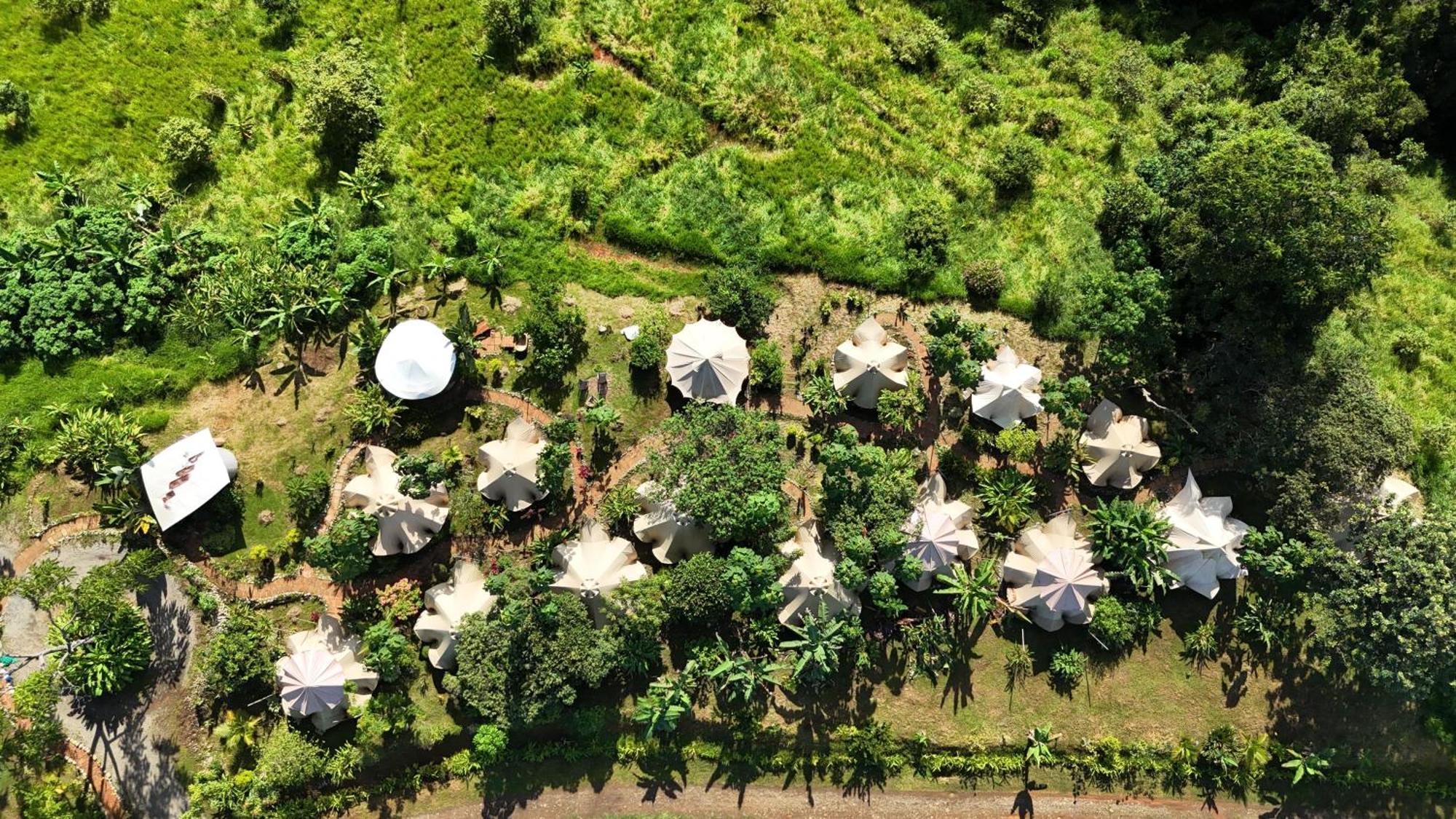 Holos Retreat Center: The Entire Ridge Basecamp Baru Екстериор снимка